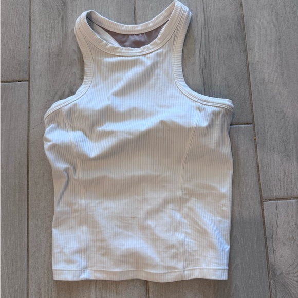 Lululemon - Ribbed Nulu Racerback Yoga Tank Top, size 4 - Picture 10 of 10